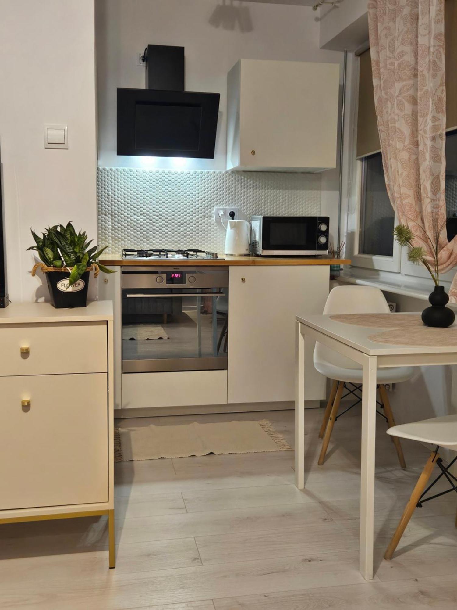 Apartment Dworcowa Przy Basenie *